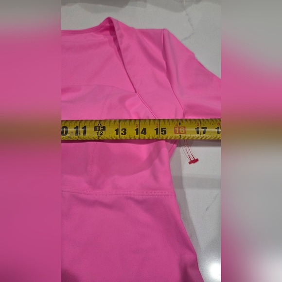 Women's long-sleeved, square-neck dress, flared for athletic training. Size Xl . - Picture 8 of 11